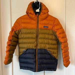 Patagonia Boys Youth Reversible Down Jacket
